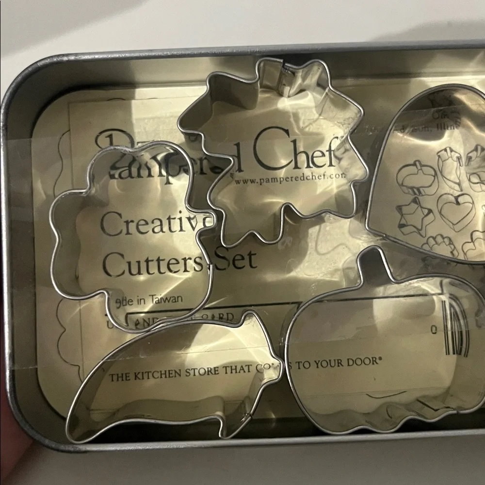 Pampered Chef Creative Cutters Mini Shape Cutter Set Charcuterie